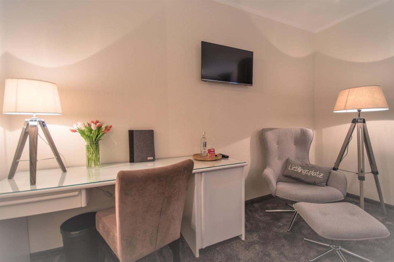 Hotel Stadt Аурих Екстериор снимка