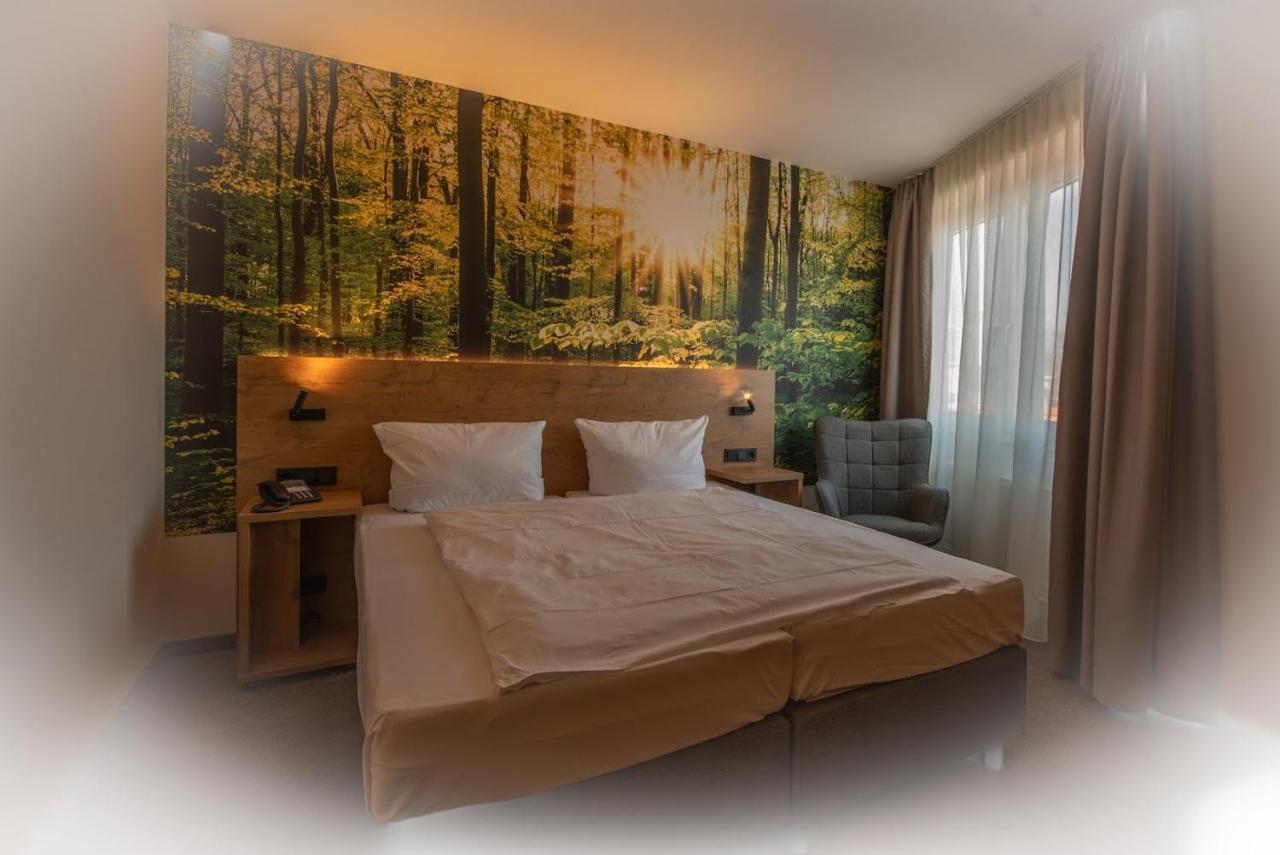Hotel Stadt Аурих Екстериор снимка
